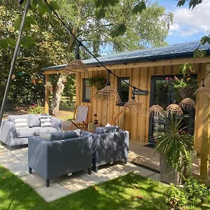  Holiday home Meadows United Kingdom